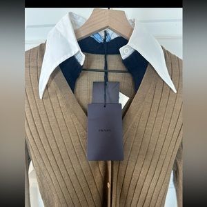 Prada Cashmere and silk cardigan with collar